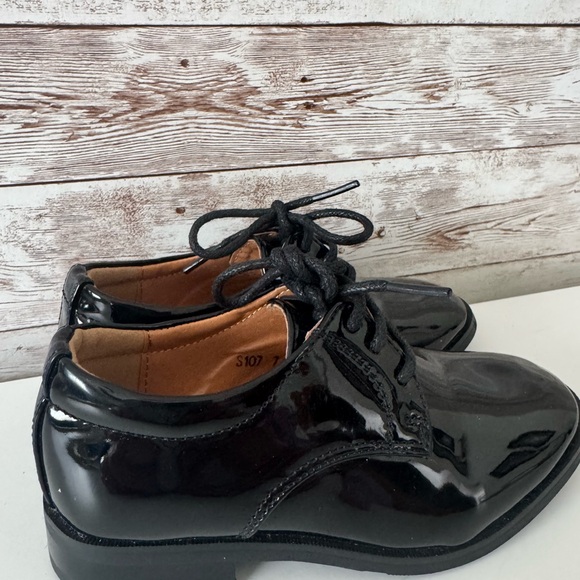 Tip Top Black Patent Leather Dress Shoes Little Boys Size 7 Tuxedo Lace Up - Picture 3 of 8